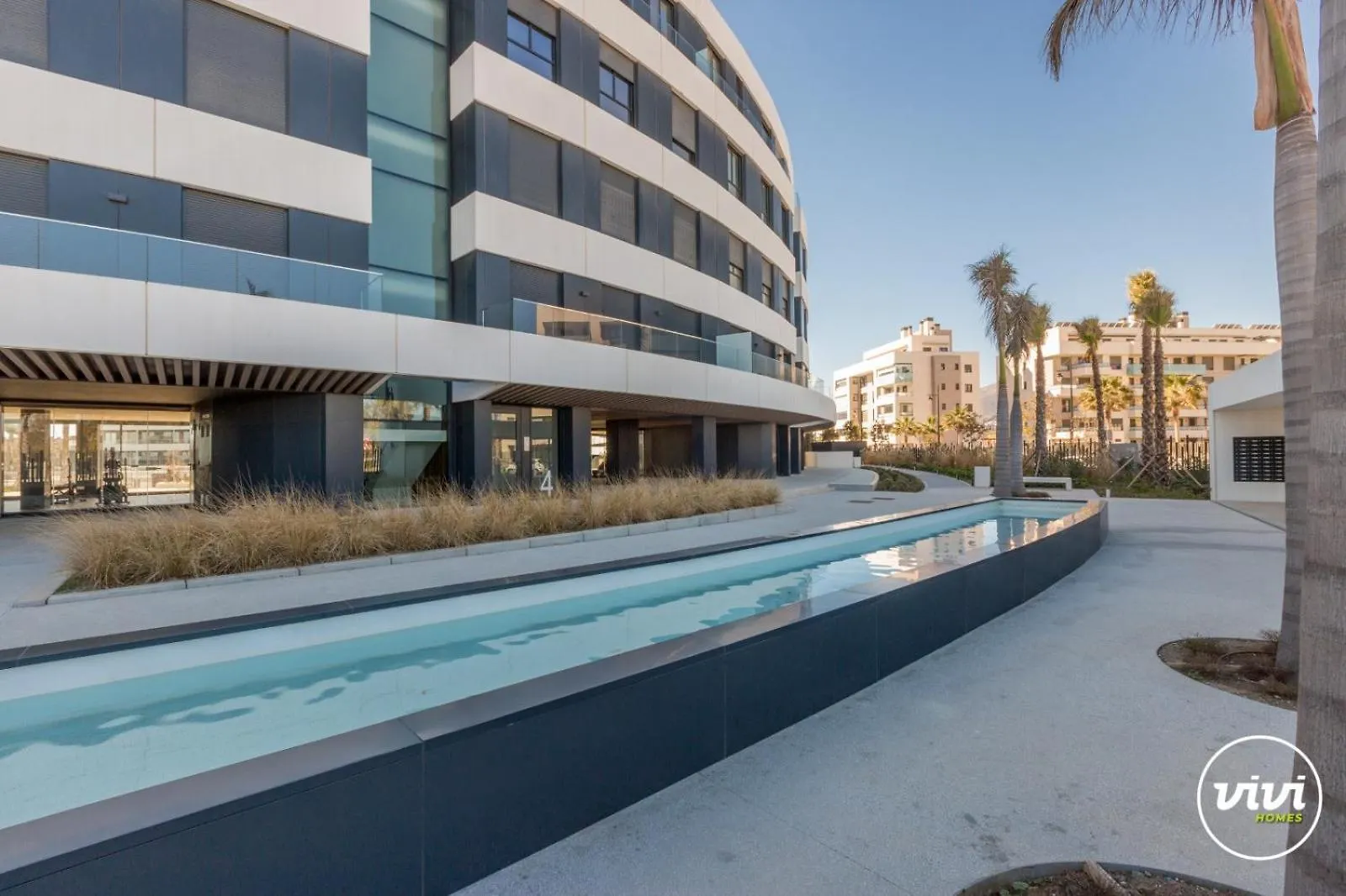 Vivi Homes - Bambu Pool, Gym, Sauna & Beach Торремолинос Испания