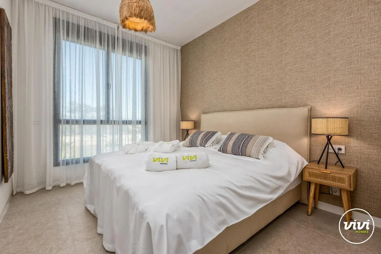 Vivi Homes - Bambu Pool, Gym, Sauna & Beach Torremolinos 0*,  Spain