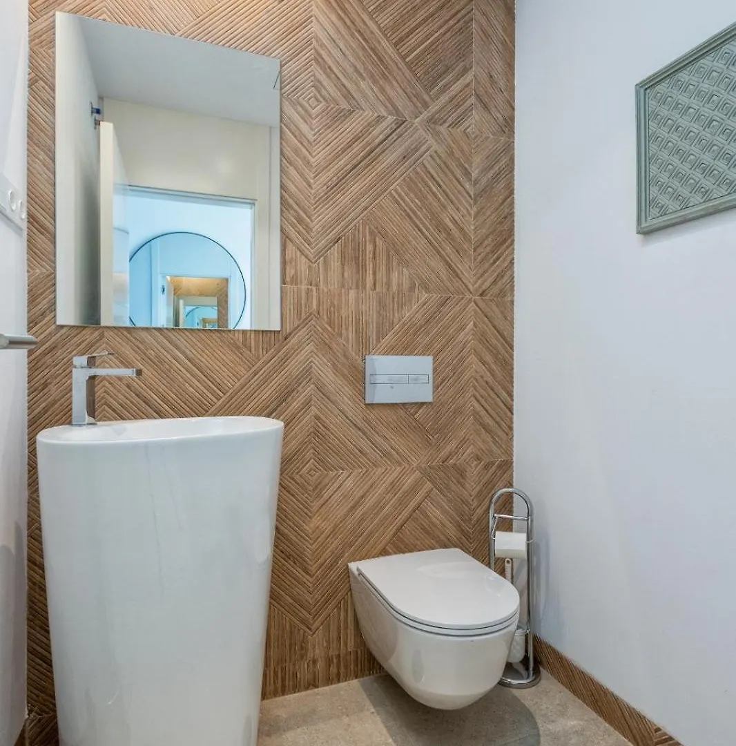 Vivi Homes - Bambu Pool, Gym, Sauna & Beach Torremolinos Lejlighed